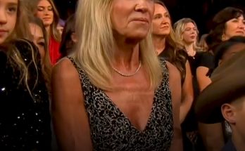 Simone Biles Causes a Stir with the Look She Gave George Strait's Wife Norma at the CMA Awards - Video