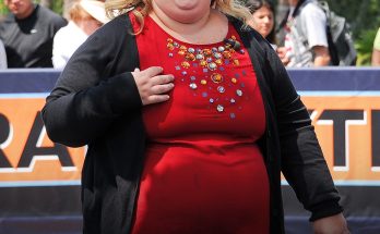 'You Look Fabulous': Users Are Stunned by Mama June's Weight Loss of 78 LBS – Photos of Her New Slim Figure