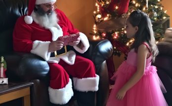 Mom Cries over Daughter's Question About Santa, Which Her Late Husband Played Every Year, Until Suddenly Santa Walks In – Story of the Day