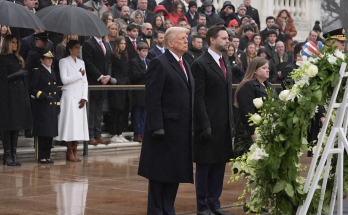 Trump lays wreath at Tomb of the Unknown Soldier ahead of inauguration