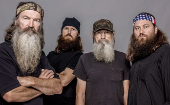 'Duck Dynasty' star 'Uncle Si' Robertson hospitalized after hunting accident