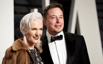 Elon Musk's mother urges him to sue CNN, other news outlets for peddling 'Nazi salute' narrative