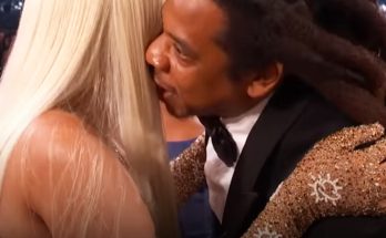 Lip Reader Reveals What Jay-Z Whispered in Beyoncé's Ear After She Won a Grammy