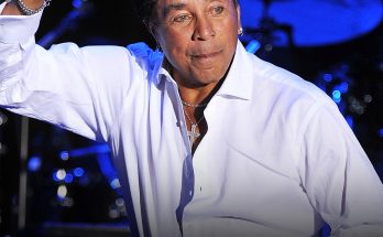 Smokey Robinson & His Younger Wife Share the Same Birth Date – How Does She Look?