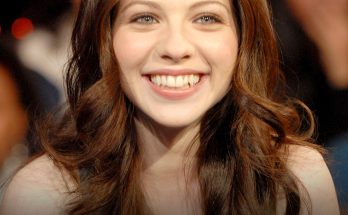 Michelle Trachtenberg's Neighbors Speak Out After Her Tragic Passing