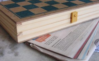 Man Hadn't Touched the Chessboard His Father Gave Him in 12 Years and When He Finally Did, He Found a Letter Inside — Story of the Day