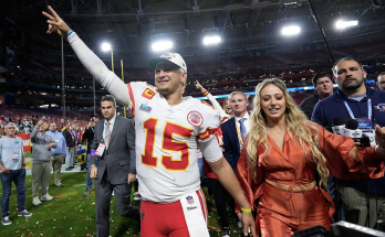 Trump congratulates Mahomes family on newborn daughter ahead of Super Bowl LIX: 'A baby with great genes'