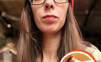 On Her 18th Birthday, Girl's Parents Kicked Her Out Without a Word, 10 Years Later She Gets a Bill from Them — Story of the Day