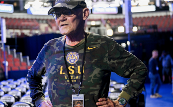 Carville rips 'supremely naive' Bill Maher for meeting Trump and praising his hospitality