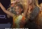 Fans Discuss Which Family Member Resembles Beyoncé's Rarely Seen Daughter Rumi After Seeing Her Onstage – Video