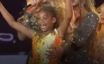 Fans Discuss Which Family Member Resembles Beyoncé's Rarely Seen Daughter Rumi After Seeing Her Onstage – Video