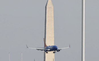 Two planes do 'go-arounds' to avoid military helicopter near Reagan Washington National Airport