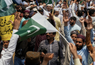 Pakistan, India suggest possible de-escalation amid both countries' missile strikes