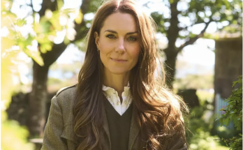 Kate Middleton's New 'Sunny Stroll' Photo Shows a Side of Her You Don't Often See