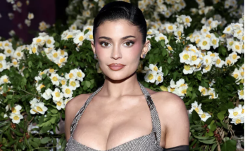 Kylie Jenner Reveals Her Exact Boob Job Order in Response to Fan's TikTok Plea: 'Hope This Helps'