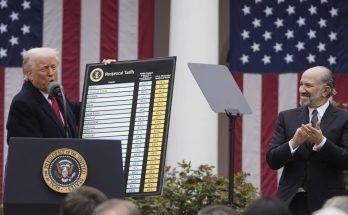 CNN polling expert marvels at collapse of Democratic advantage with middle class in Trump era