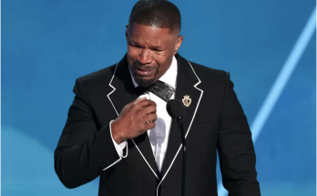 Tearful Jamie Foxx Accepts Ultimate Icon Honor at 2025 BET Awards: 'My Second Chance I'm Not Going to Turn Down'