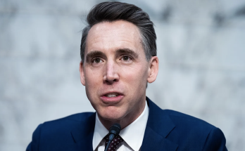 Republican senator teams up with Democrat to push $15 per hour minimum wage plus annual inflation increases